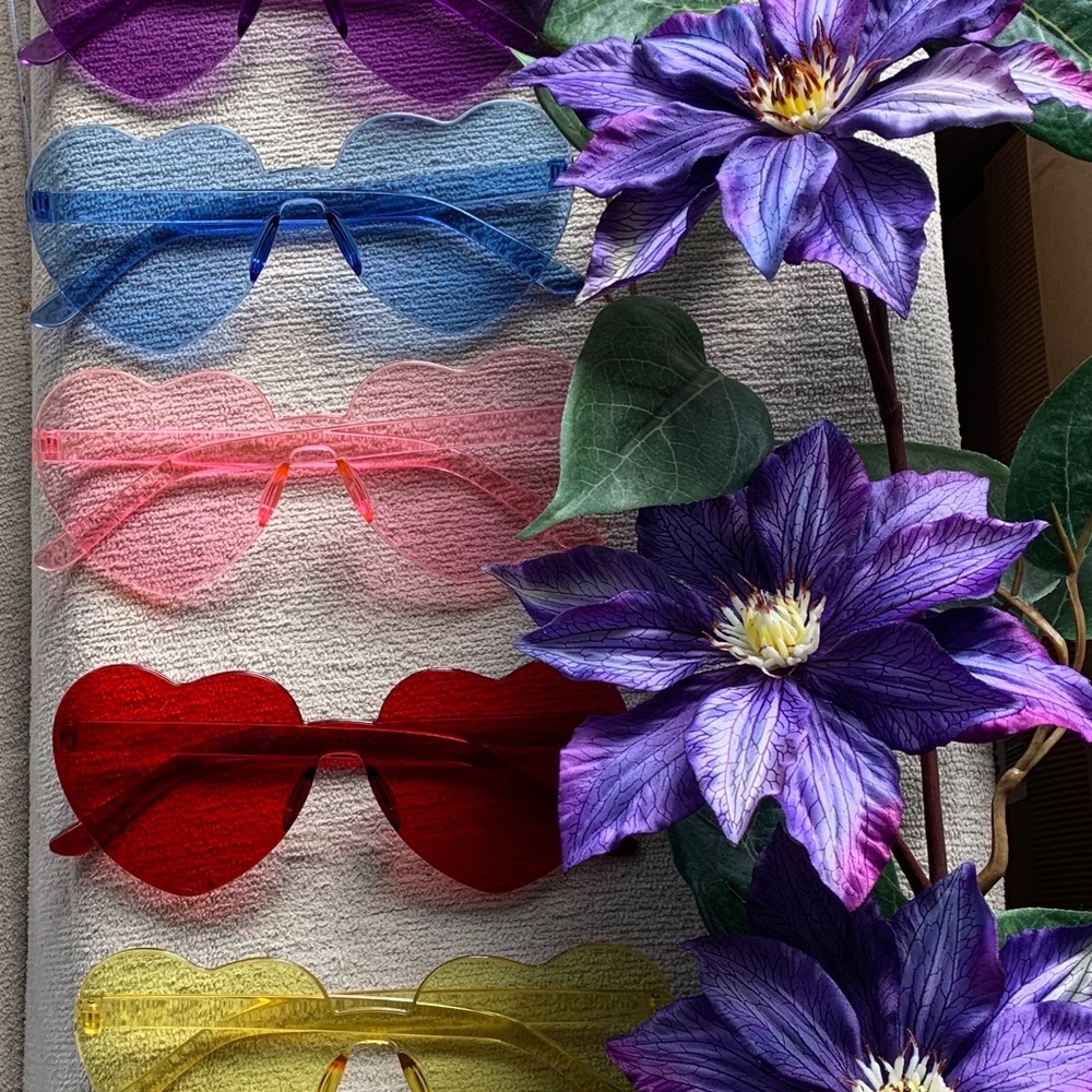 New Rimless Heart Acrylic Sunglasses - Picture 2 of 10